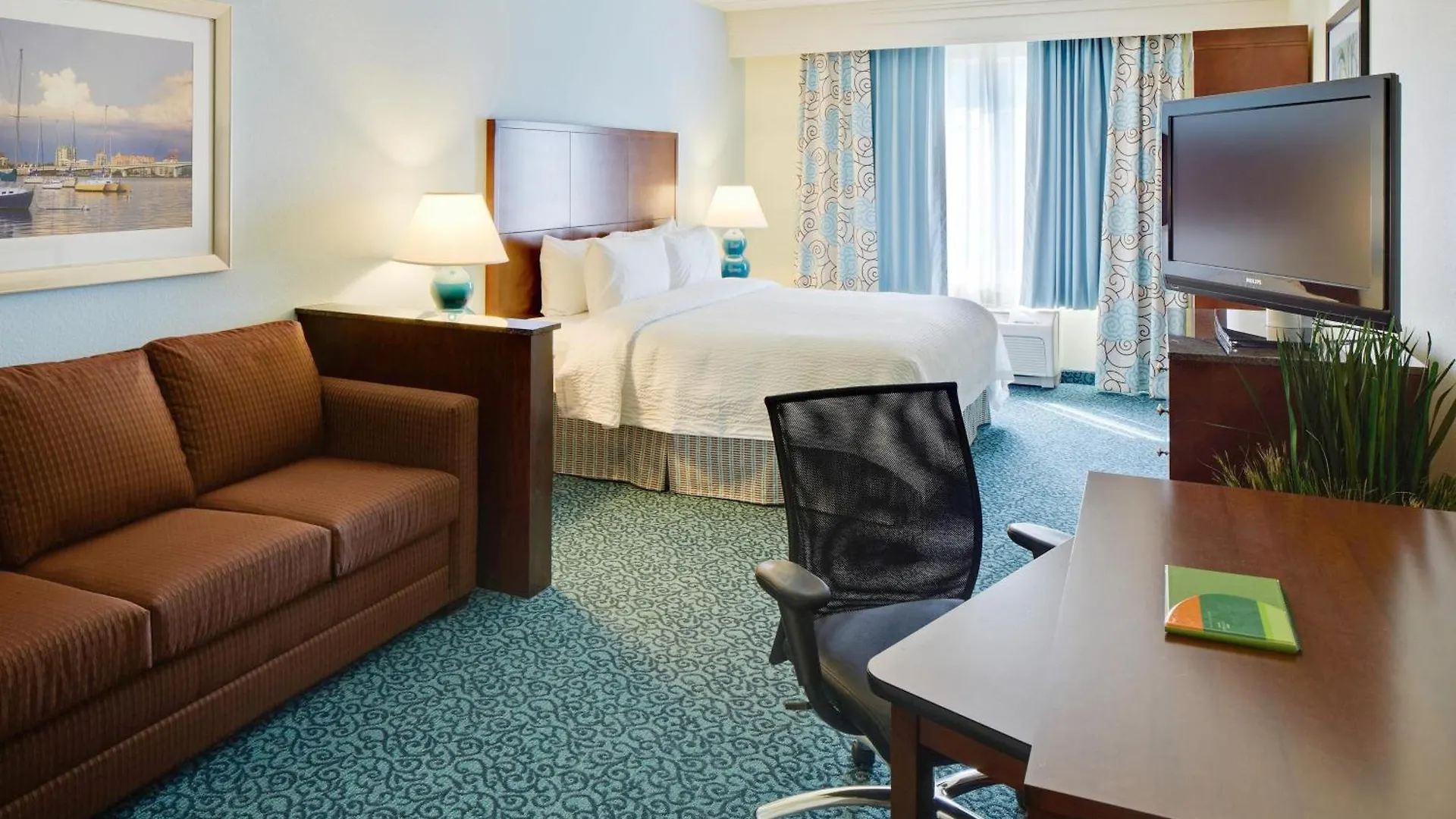 Courtyard By Marriott Sarasota At University Town Center Desoto Lakes