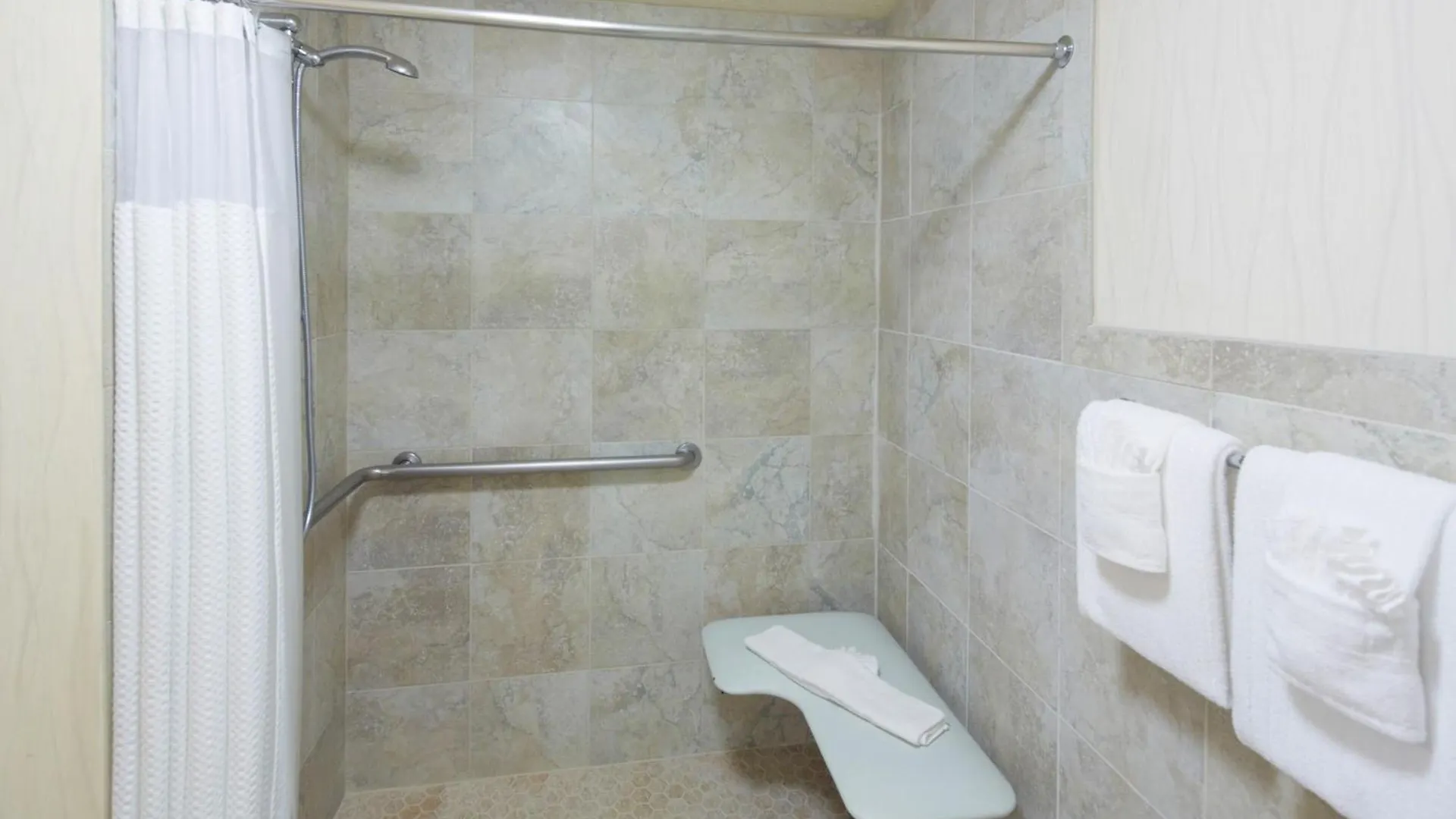 Courtyard By Marriott Sarasota At University Town Center Desoto Lakes